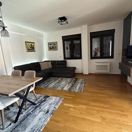 Apartmani Jedro Rafailovici Exterior photo